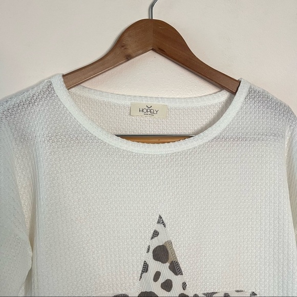 2/$25 Hopely White Leopard Cheetah Animal Print Star Oversized Stretchy Shirt S - Picture 9 of 15